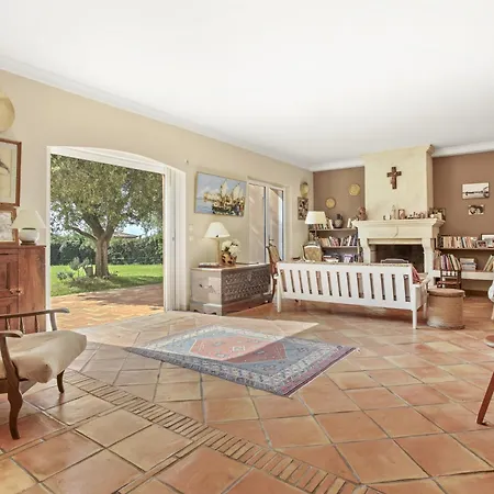 Familiale La Croix-du-sud Villa