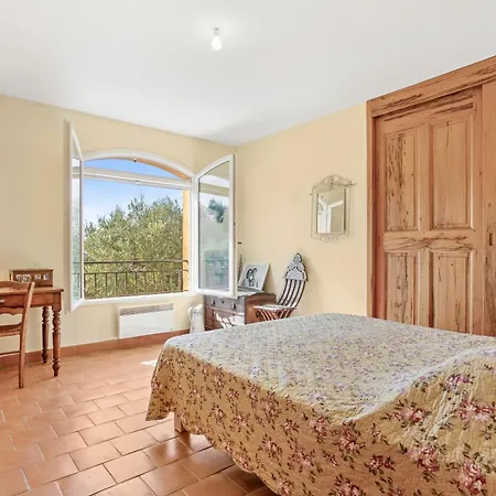 Familiale La Croix-du-sud Villa